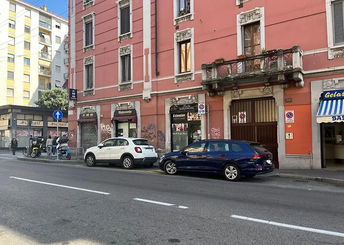 Lägenhet Youhosty - With Ac, Metro Stop